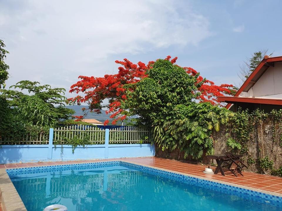 Vang Vieng Galaxy Hotel Экстерьер фото